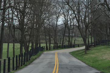 Fototapeta na wymiar Kentucky horse country rural road