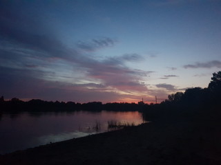 Obraz premium sunset over lake