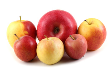 Different color apples