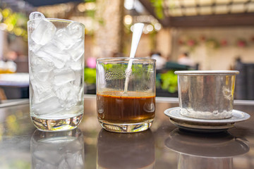 Vietnam styled coffee and dripping filter- Ca Phe Sua 