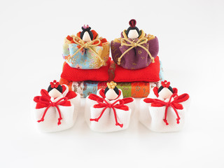 雛人形を白背景