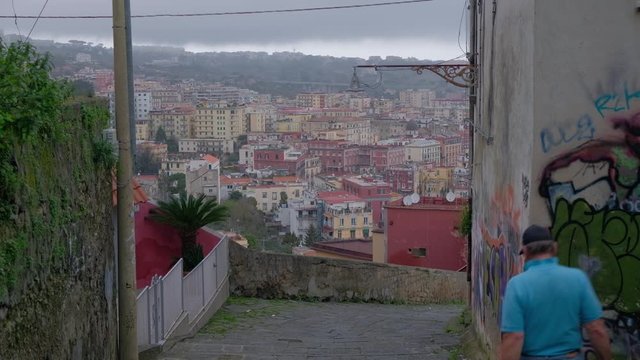 N&aacute;poles. Pedamentina a San Martino. Campania, Italia, Europa.