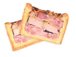 deux tranches p&acirc;t&eacute; en cro&ucirc;te Richelieu sur fond blanc
