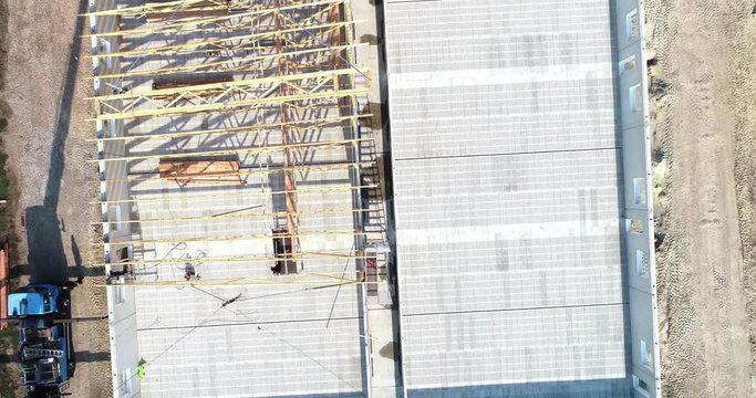 Luftfoto - Draufsicht auf einen Rohbau, einer Industriehalle.