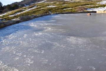 abbeveratoio ghiacciato, Parco delle Madonie. Palermo. Sicilia