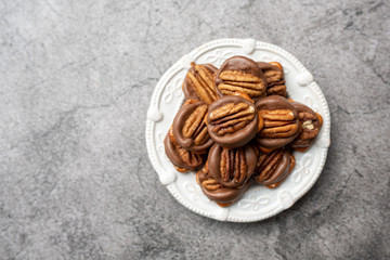 Pretzel Bites with Chocolate Caramel and Pecan 