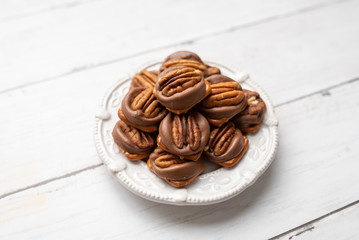 Pretzel Bites with Chocolate Caramel and Pecan 