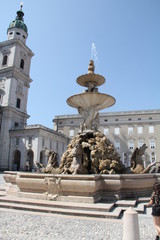 Fototapeta premium fountain in town square