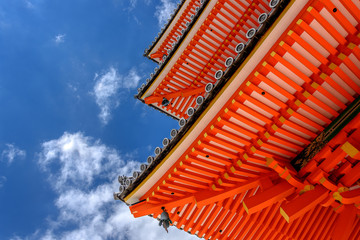 Fototapeta na wymiar Japanese pagoda Kiyomizu Temple
