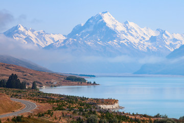 Obraz premium jezioro w górach