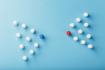 The conflict between two companies and a business, the rivalry of Leaders in blue and red leads a group of white employees to compete, Staff recruitment.