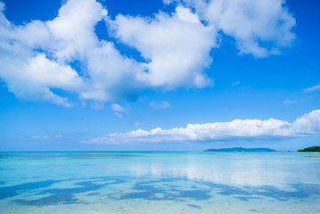 Naklejka na ściany i meble 竹富島 コンドイビーチからの眺め -Okinawa blue sea-