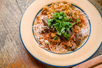 Khanomjeen nam ngeo 