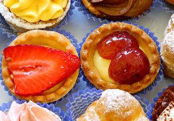 photography of pastries made with fruits