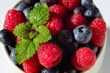 Heidelbeeren Himbeeren Zitronenmelisse