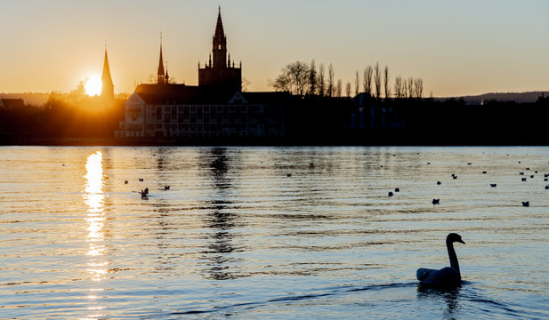 Sonnenuntergang in Konstanz am Bodensee
