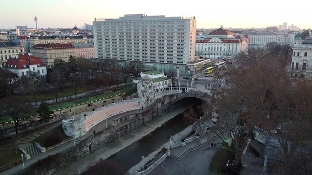 Wien Stadtpark Otto Wagner Br&uuml;cke im Herbst, Winter