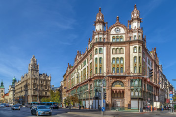 Building of Parisi Udvar Hotel, Budapest, Hungary - obrazy, fototapety, plakaty