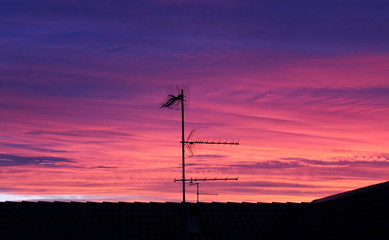 Tramonto romantico in città 