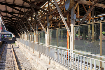 Obraz premium Rail and wooden frame