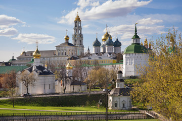 Fototapeta na wymiar Trinity lavra of St. Sergius in Sergiyev Posad. Russia.