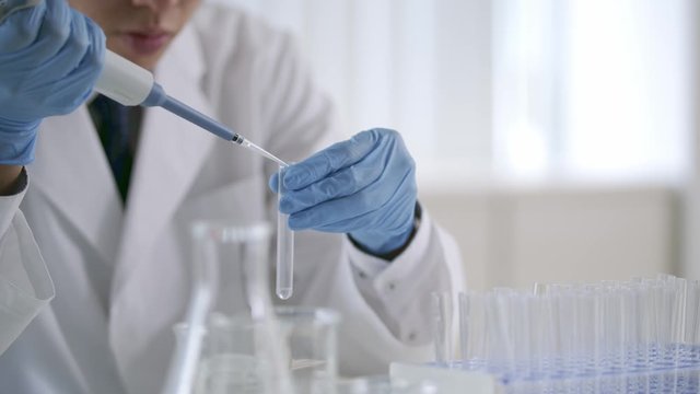 研究