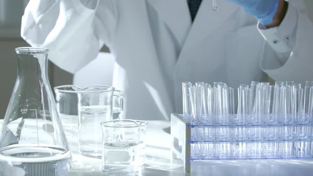 研究