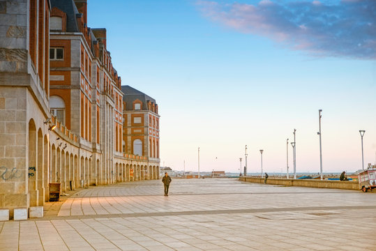 Mar del Plata seashore in the evening       