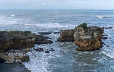 Fototapeta na wymiar rocks and sea on the coast