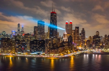 Obraz premium Panoramę anteny budynków w centrum Chicago