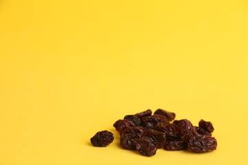 food, black raisins from Spain