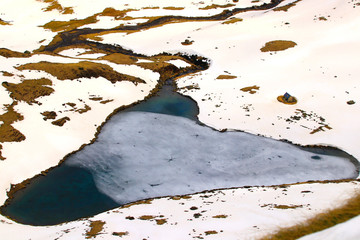 Le lac d'Ourrec gelé, Hautes Pyrénées