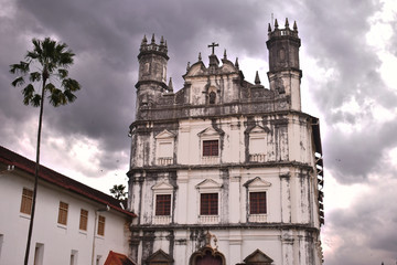 image of a Church in a cloudy day