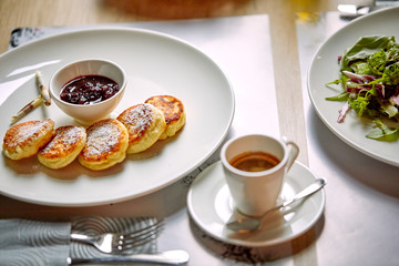 breakfast in the cafe