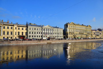 Fototapeta na wymiar Fontanka River Embankment, St Petersburg, Russia