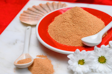 Healthy mud for body and hair treatment ingredient, natural organic red clay powder ready to use