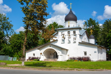 Fototapeta na wymiar Pskov, the old Orthodox Church of the Resurrection with Stadichya,