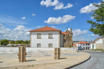 Fototapeta na wymiar View of a old building on downtown city, on interior fortress of medieval city of Miranda do Douro