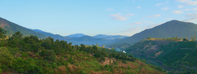 Fototapeta na wymiar beautiful panorama of a mountain landscape in vietnam