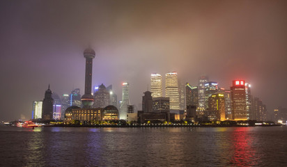 Fototapeta na wymiar Shanghai Bund historical buildings old colonial buildings, Popular tourist destination, China.