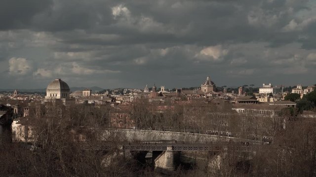 Roma, Italia. Vista dal belvedere del Parco degli Aranci