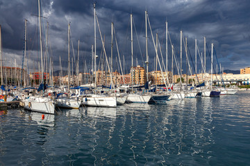 Fototapeta na wymiar Palermo. City Harbor.