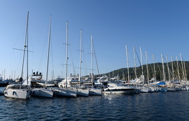 Fototapeta na wymiar Yachts at the Marina of the yacht club in the Turkish city of Marmaris