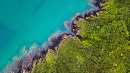 vue aérienne graphique des côtes bretonnes, bretagne, france