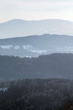 perspektywa powietrzna w krajobrazie górskim © Henryk Niestrój