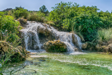 Cascada en el Parque Natural de las Lagunas de Ruidera. Ciudad Real-Albacete. España.