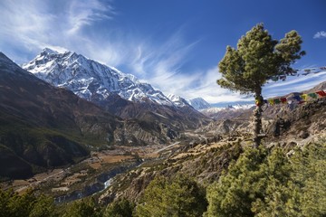 Annapurna Mountain Range Landscape View from trekking route between Pisang and Manang Villages in Nepal Himalaya Mountains - obrazy, fototapety, plakaty