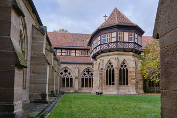 Fototapeta na wymiar Courtyard with fountain house in Maulbronn Monastery