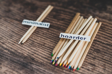 minimalist vs hoarder lifestyle, 2 tidy pencils vs messy group of all colors