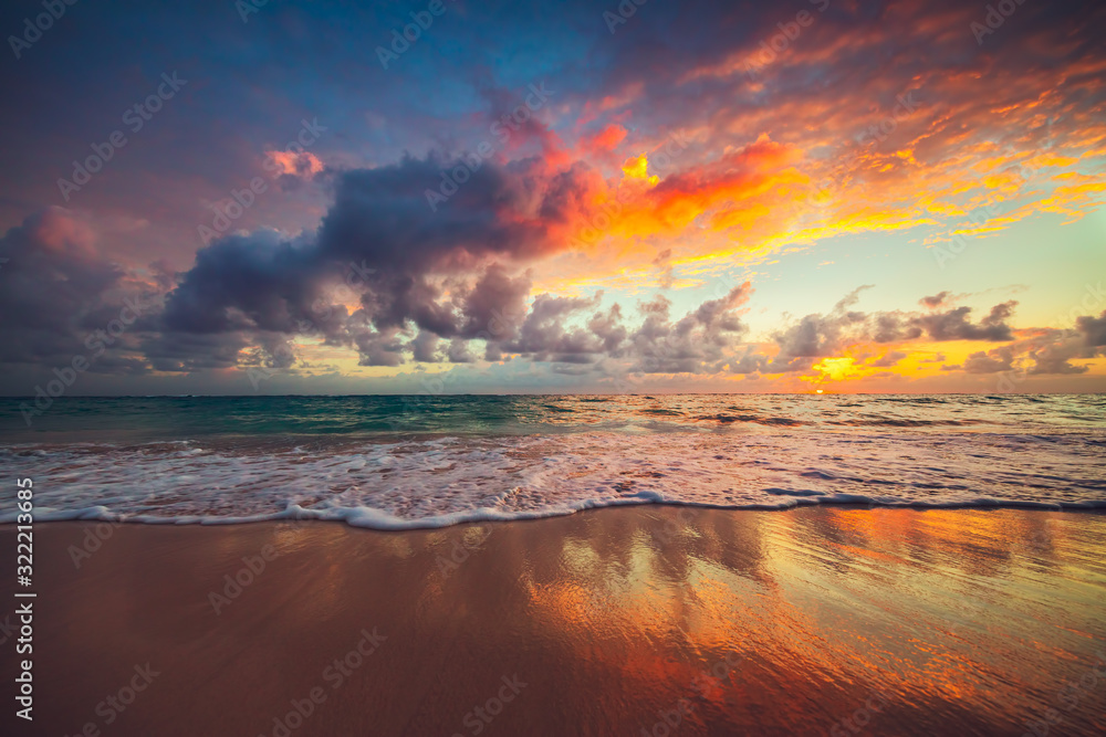 Canvas Prints beach sunrise over the tropical sea - Canvas Prints